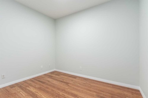 316-43 Sunrise Loop Se, High River, AB - Indoor Photo Showing Other Room