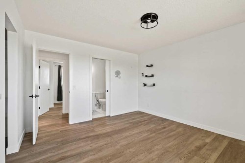 856 Rundlecairn Way Ne, Calgary, AB - Indoor Photo Showing Other Room