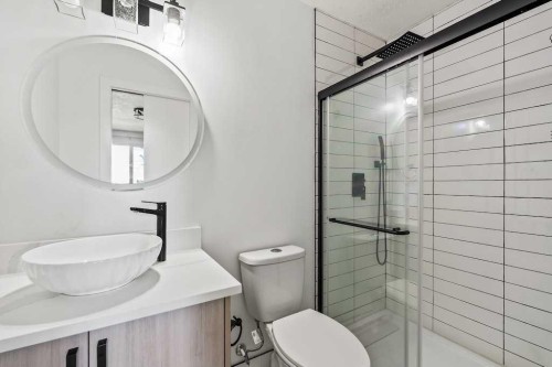 856 Rundlecairn Way Ne, Calgary, AB - Indoor Photo Showing Bathroom