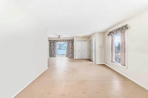 220 Haskayne Avenue, Gleichen, AB - Indoor Photo Showing Other Room