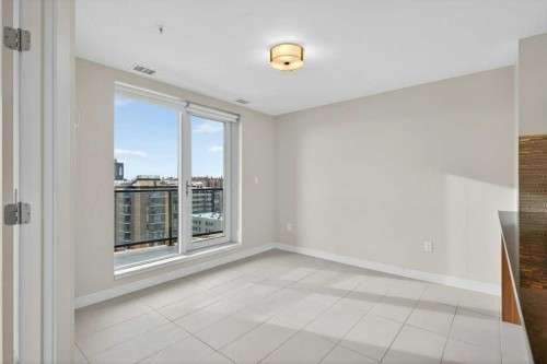 809-303 13 Avenue Sw, Calgary, AB - Indoor Photo Showing Other Room