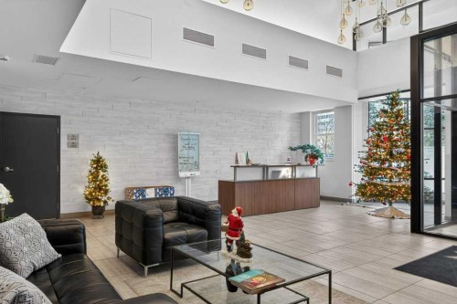 809-303 13 Avenue Sw, Calgary, AB - Indoor Photo Showing Living Room