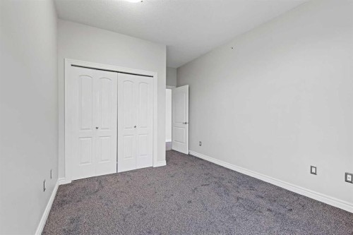 432-3111 34 Avenue Nw, Calgary, AB - Indoor