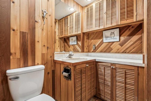 114 Dalgleish Bay Nw, Calgary, AB - Indoor Photo Showing Bathroom