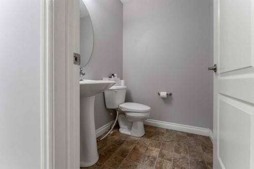 236 Willowmere Way, Chestermere, AB - Indoor Photo Showing Bathroom