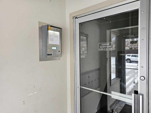 105-5812 61 Street, Red Deer, AB - Indoor Photo Showing Other Room