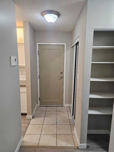 105-5812 61 Street, Red Deer, AB - Indoor Photo Showing Other Room