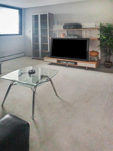 703-215 14 Avenue Sw, Calgary, AB - Indoor Photo Showing Other Room