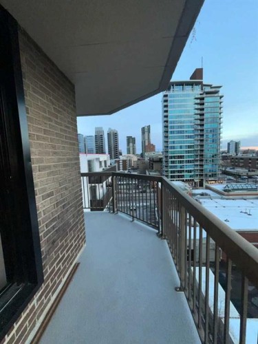 703-215 14 Avenue Sw, Calgary, AB - Outdoor With Exterior