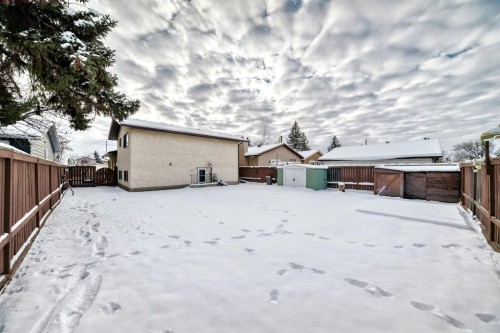 11 Falwood Place Ne, Calgary, AB - Outdoor