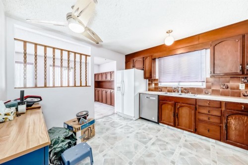 11 Falwood Place Ne, Calgary, AB - Indoor Photo Showing Kitchen