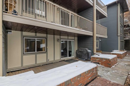 106-420 3 Avenue Ne, Calgary, AB - Outdoor With Deck Patio Veranda With Exterior