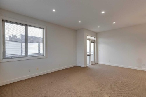 101-320 12 Avenue Ne, Calgary, AB - Indoor Photo Showing Other Room