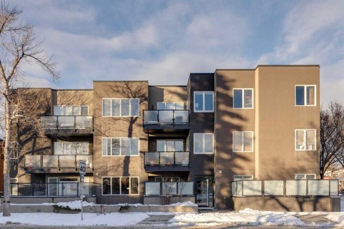 101-320 12 Avenue Ne, Calgary, AB - Outdoor With Balcony