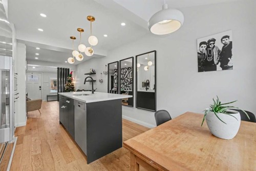 835 18 Avenue Nw, Calgary, AB - Indoor