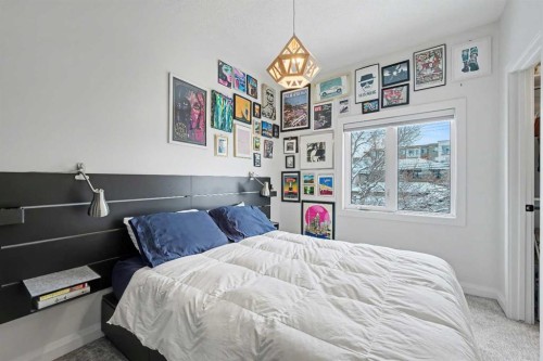 835 18 Avenue Nw, Calgary, AB - Indoor Photo Showing Bedroom