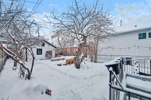 835 18 Avenue Nw, Calgary, AB - Outdoor