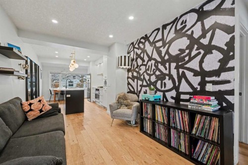 835 18 Avenue Nw, Calgary, AB - Indoor