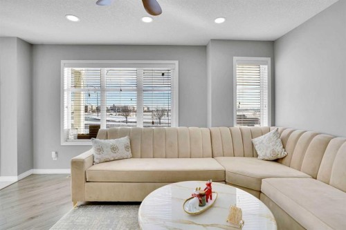 11018 Cityscape Drive Ne, Calgary, AB - Indoor Photo Showing Living Room