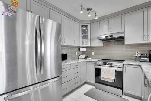 11018 Cityscape Drive Ne, Calgary, AB - Indoor Photo Showing Kitchen With Stainless Steel Kitchen With Upgraded Kitchen