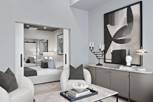 103-8375 Broadcast Avenue Sw, Calgary, AB - Indoor Photo Showing Living Room