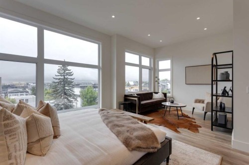 2036 30 Avenue Sw, Calgary, AB - Indoor Photo Showing Bedroom