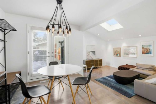 3449 Lane Crescent Sw, Calgary, AB - Indoor Photo Showing Dining Room