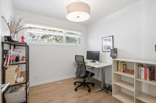 3449 Lane Crescent Sw, Calgary, AB - Indoor Photo Showing Office