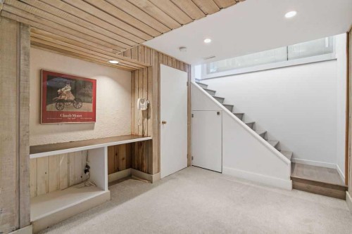 3449 Lane Crescent Sw, Calgary, AB - Indoor Photo Showing Other Room