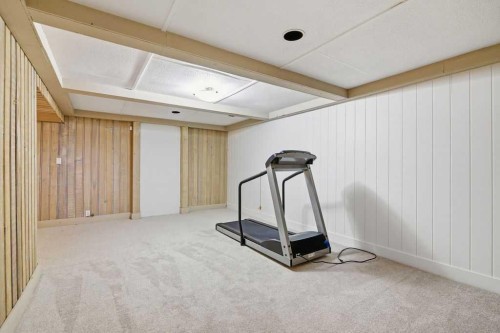 3449 Lane Crescent Sw, Calgary, AB - Indoor Photo Showing Other Room