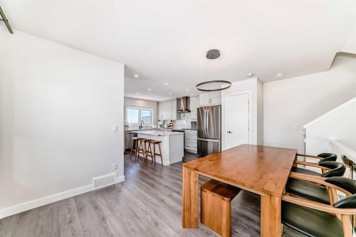 38 Lavender Road Se, Calgary, AB - Indoor