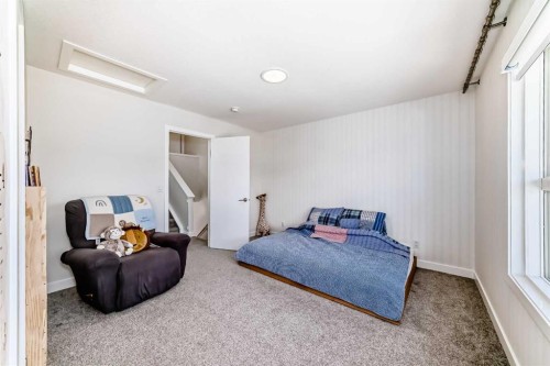 38 Lavender Road Se, Calgary, AB - Indoor Photo Showing Bedroom