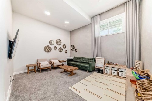 38 Lavender Road Se, Calgary, AB - Indoor