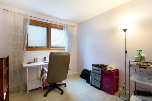 11 Ridgebrook Drive Sw, Airdrie, AB - Indoor Photo Showing Office