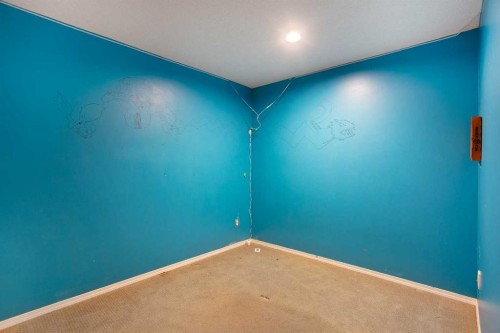 11 Ridgebrook Drive Sw, Airdrie, AB - Indoor Photo Showing Other Room