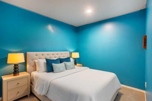 11 Ridgebrook Drive Sw, Airdrie, AB - Indoor Photo Showing Bedroom