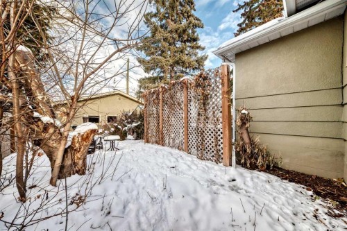 2204 25 Avenue Nw, Calgary, AB - Outdoor