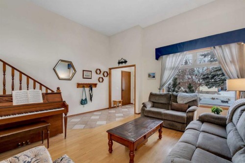 244 Ranchridge Court Nw, Calgary, AB - Indoor Photo Showing Living Room