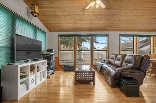 4704 Marbury Place Ne, Calgary, AB - Indoor Photo Showing Living Room