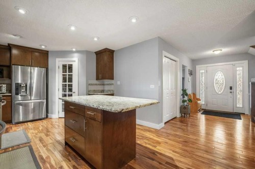 4704 Marbury Place Ne, Calgary, AB - Indoor Photo Showing Kitchen With Stainless Steel Kitchen