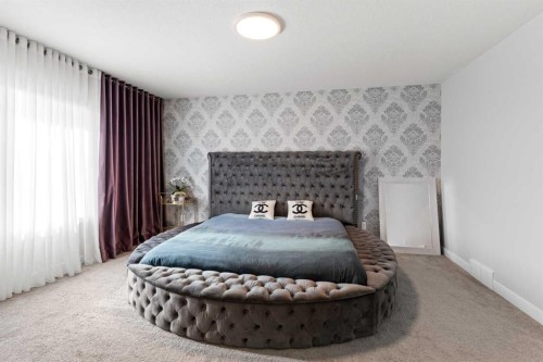 49 Legacy Glen Circle Se, Calgary, AB - Indoor Photo Showing Bedroom