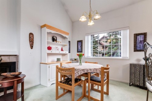 809-1997 Sirocco Drive Sw, Calgary, AB - Indoor Photo Showing Dining Room