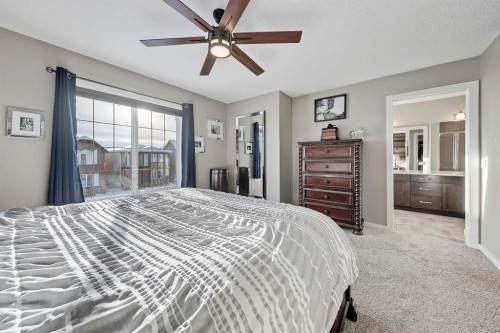 300 Marquis Heights Se, Calgary, AB - Indoor Photo Showing Bedroom