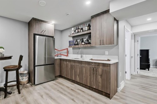 300 Marquis Heights Se, Calgary, AB - Indoor Photo Showing Other Room