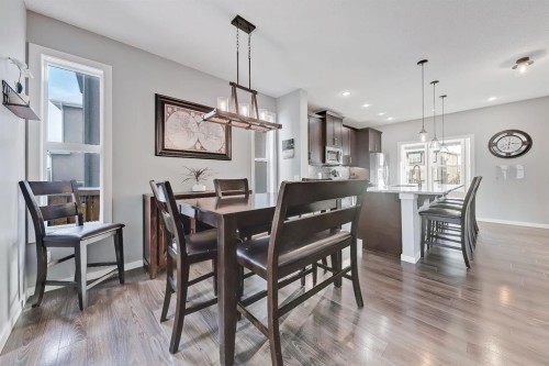 300 Marquis Heights Se, Calgary, AB - Indoor Photo Showing Dining Room