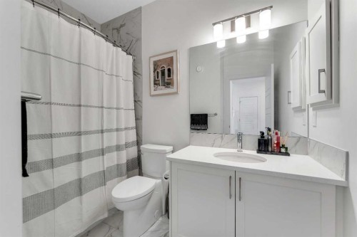 172 Precedence Hill, Cochrane, AB - Indoor Photo Showing Bathroom