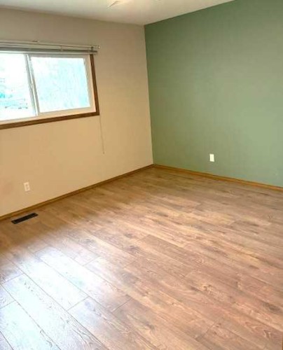 125 Big Springs Drive, Airdrie, AB - Indoor Photo Showing Other Room