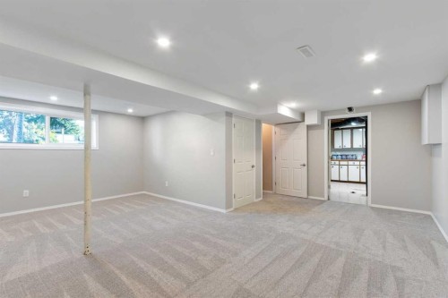 125 Big Springs Drive, Airdrie, AB - Indoor