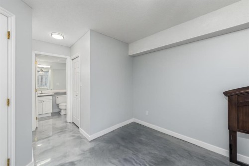 109-777 3 Avenue Sw, Calgary, AB - Indoor Photo Showing Other Room