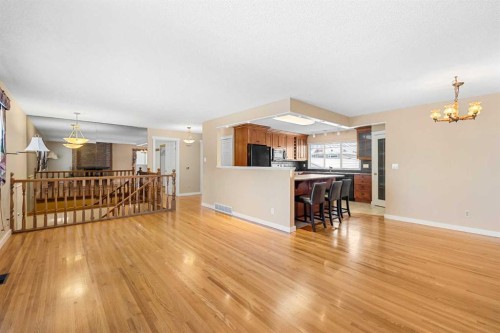 10727 Mapleglen Crescent Se, Calgary, AB - Indoor